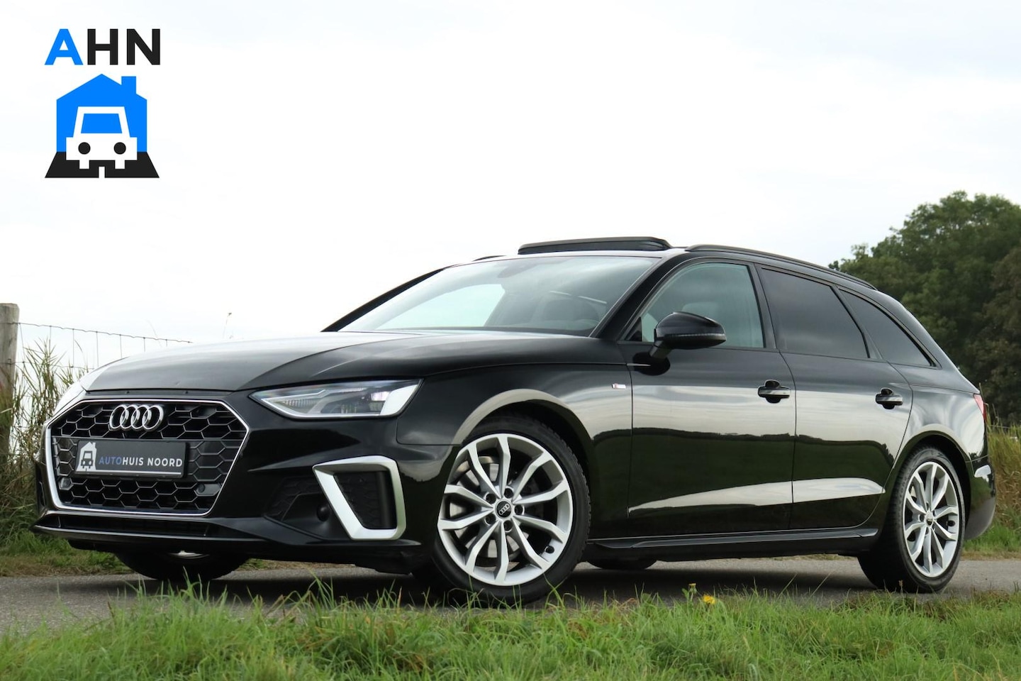 Audi A4 Avant - 35 TFSI / 2.0 135PK / 2x S-Line / DAB / Pano / Trekhaak / Navi / 18"! - AutoWereld.nl