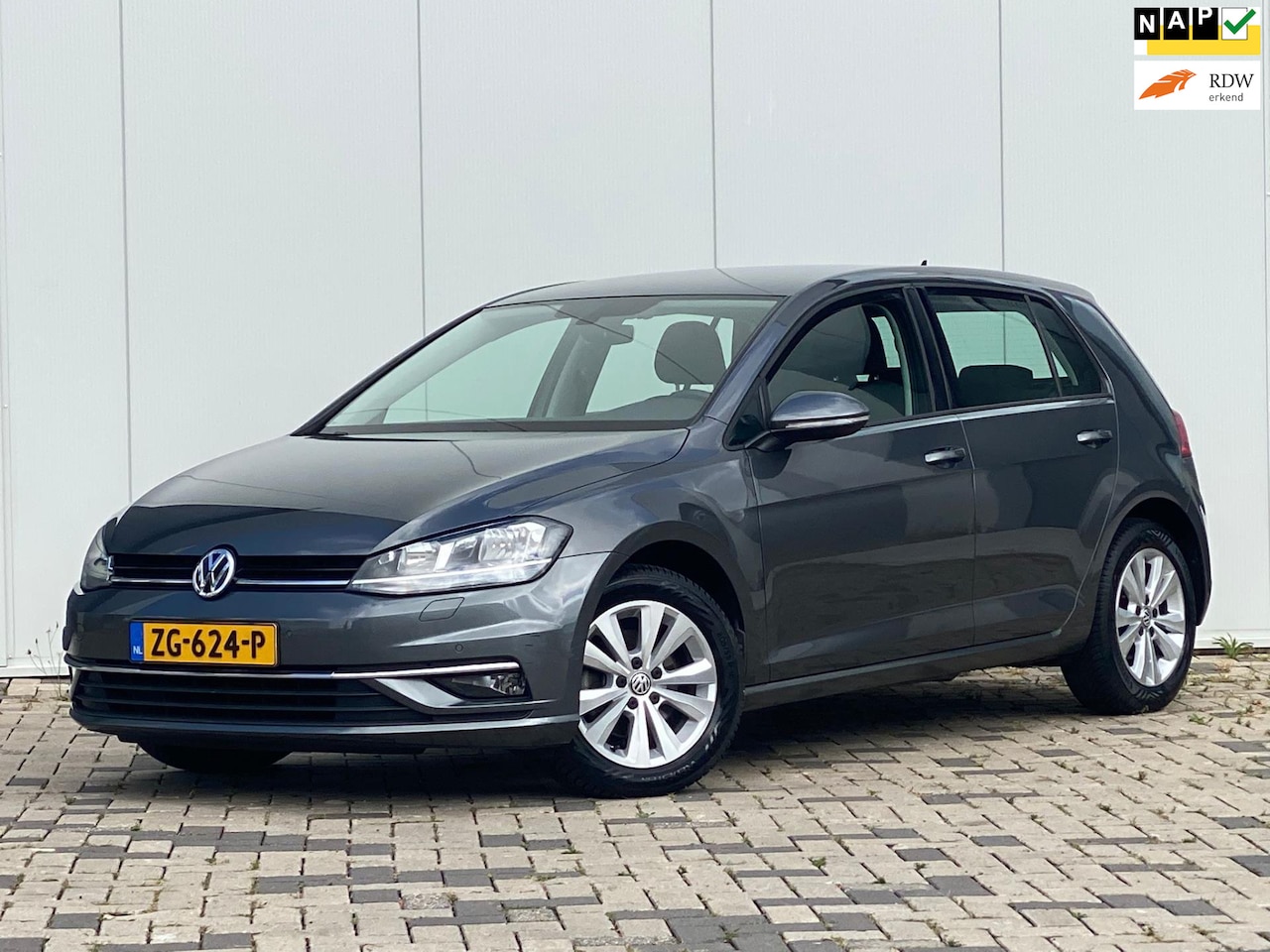 Volkswagen Golf - 1.6 TDI Comfortline Business 1.6 TDI Comfortline Business - AutoWereld.nl
