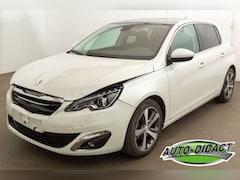 Peugeot 308 - 1.2 Clima Navi Pano Camera