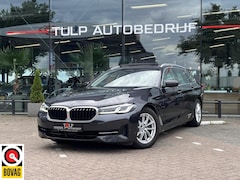 BMW 5-serie Touring - 520i Business Edition Plus Pano Trekhaak