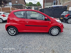 Peugeot 107 - 1.0-12V XR