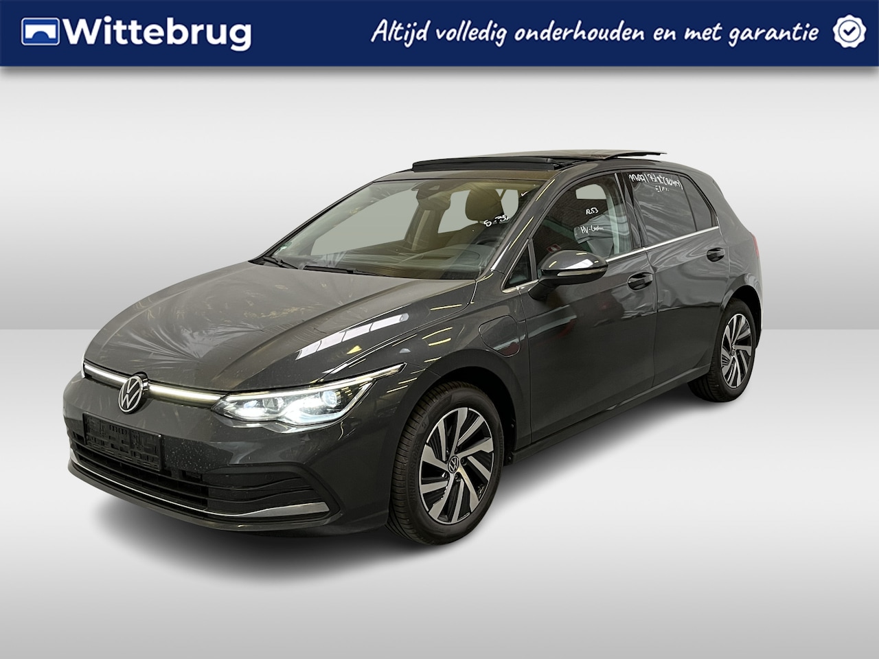 Volkswagen Golf - 1.4 eHybrid Style / AUTOMAAT/ PANO/ ELEKTR. STOEL/ STUUR-STOEL VERWARM./ APP-CONNECT/ NAVI - AutoWereld.nl