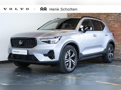 Volvo XC40 - B4 Plus Dark | Wegklapbare trekhaak | Harman Kardon premium audio | Panoramadak | Stoelver