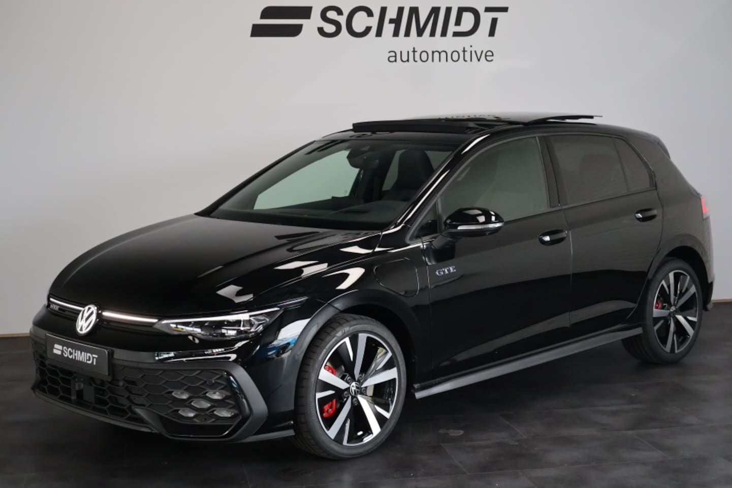 Volkswagen Golf - 1.5 eHybrid GTE 272pk | Panoramadak | Matrix | Trekhaak elektr. - AutoWereld.nl