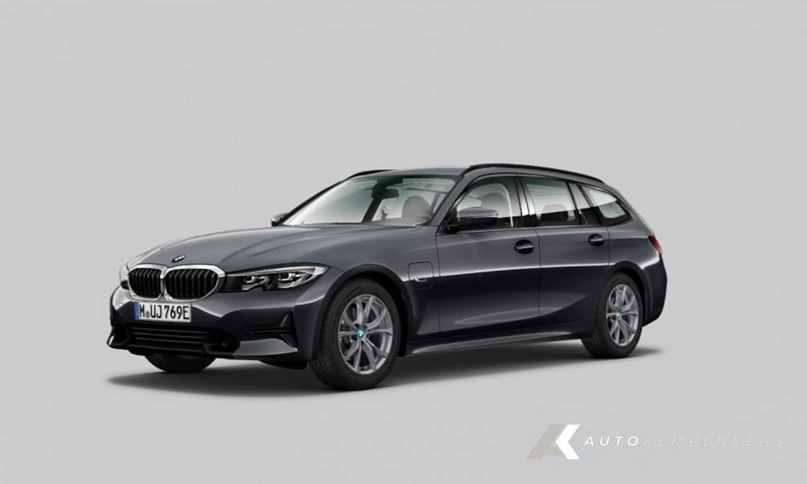 BMW 3-serie Touring - 330e xDrive | Sportline | Shadow | Cruise control | Parkeersenoren voor/achter | Stuurwiel - AutoWereld.nl