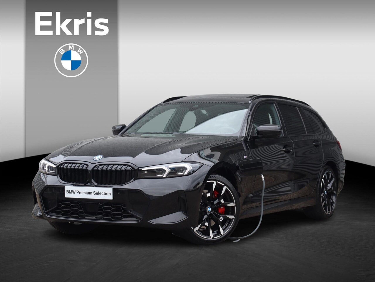 BMW 3-serie Touring - 330e | M Sportpakket Pro | Panodak | Trekhaak | Harman Kardon | Parking Assistant Plus | A - AutoWereld.nl