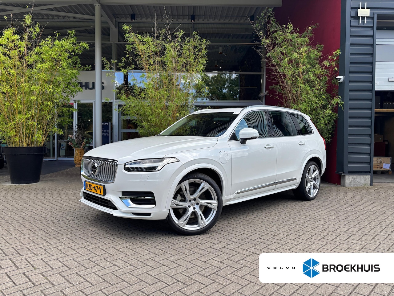 Volvo XC90 - 2.0 T8 Recharge AWD Inscription | Massage | Stoelventilatie | Luchtvering | Panoramadak | - AutoWereld.nl