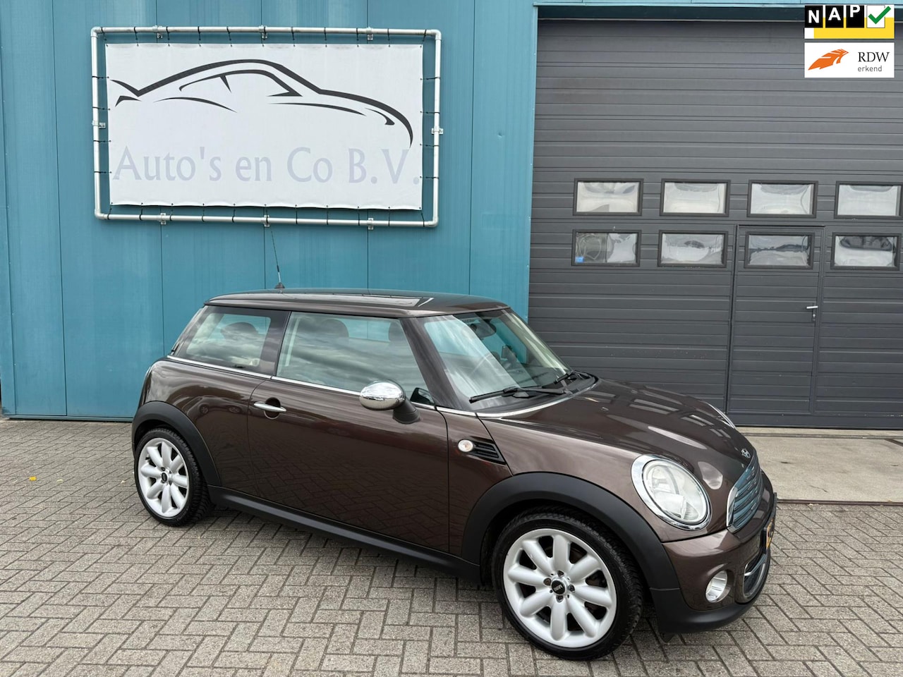 MINI Cooper - Mini 1.6 Clima Cruise Navigatie 17"Lm velgen Facelift Model NL Auto NAP Zeer nette staat. - AutoWereld.nl