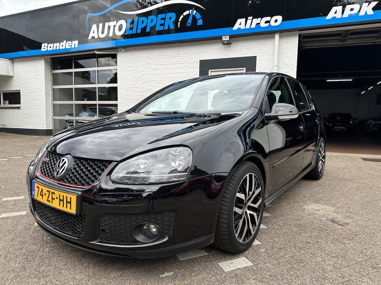 Volkswagen Golf - 2.0 TFSI GTI 60 /CC/Lm vlegen/All season banden/5 Drs/Trekhaak afneembaar - AutoWereld.nl