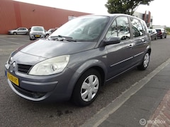 Renault Scénic - 2.0-16V Panorama/schuifkanteldak