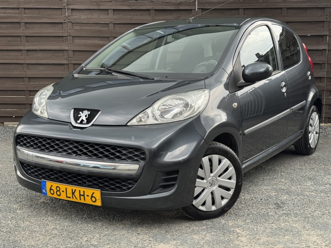 Peugeot 107 - 1.0-12V XS / Airco / Nieuwe APK - AutoWereld.nl