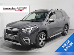 Subaru Forester - 2.0i e-BOXER First Edition Leder Apple Carplay Schuifdak Camera Trekhaak NAP