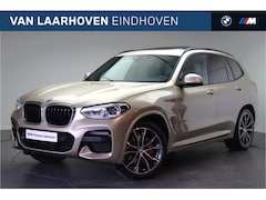 BMW X3 - xDrive30e M Sport Automaat / Panoramadak / Trekhaak / Sportstoelen / Adaptief onderstel /