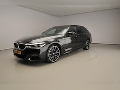 BMW 5-serie Touring - 530d xDrive | M-Sportpakket | LED | Leder | HUD | Schuifdak | Active cruise | Trekhaak | C