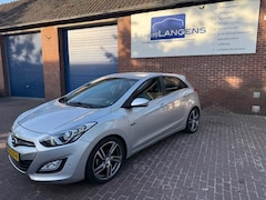 Hyundai i30 - 1.6 GDI i-Vision Camera, PDC V+A, Clima, Cruise