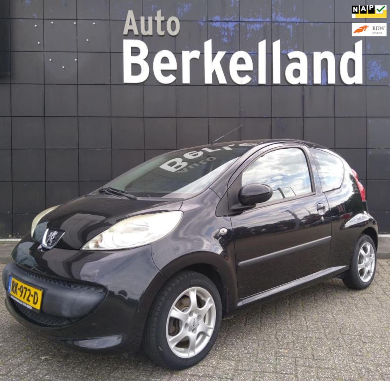 Peugeot 107 - 1.0-12V SPORT 1.0 12V Airco / Elektr. pakket - AutoWereld.nl