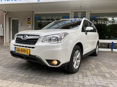 Subaru Forester - 2.0 Luxury NEDERLANDS DEALER GELEVERD 1/E EIGENAAR. Stoelverwarming/Lederen bekleding met