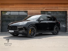 Porsche Cayenne - 4.8 Turbo S 570pk | Approved tot 06.2027 | Standverw | el.Trekh | PCCB | ACC | PDCC