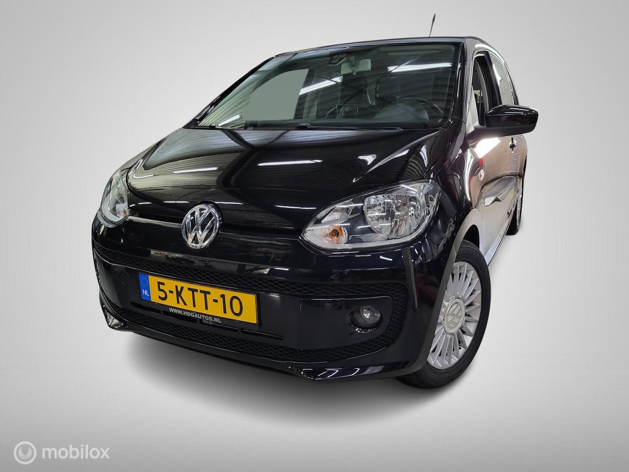 Volkswagen Up! - 1.0 high up! Cruise/Airco/PDC/Navi/Rijklaar! - AutoWereld.nl