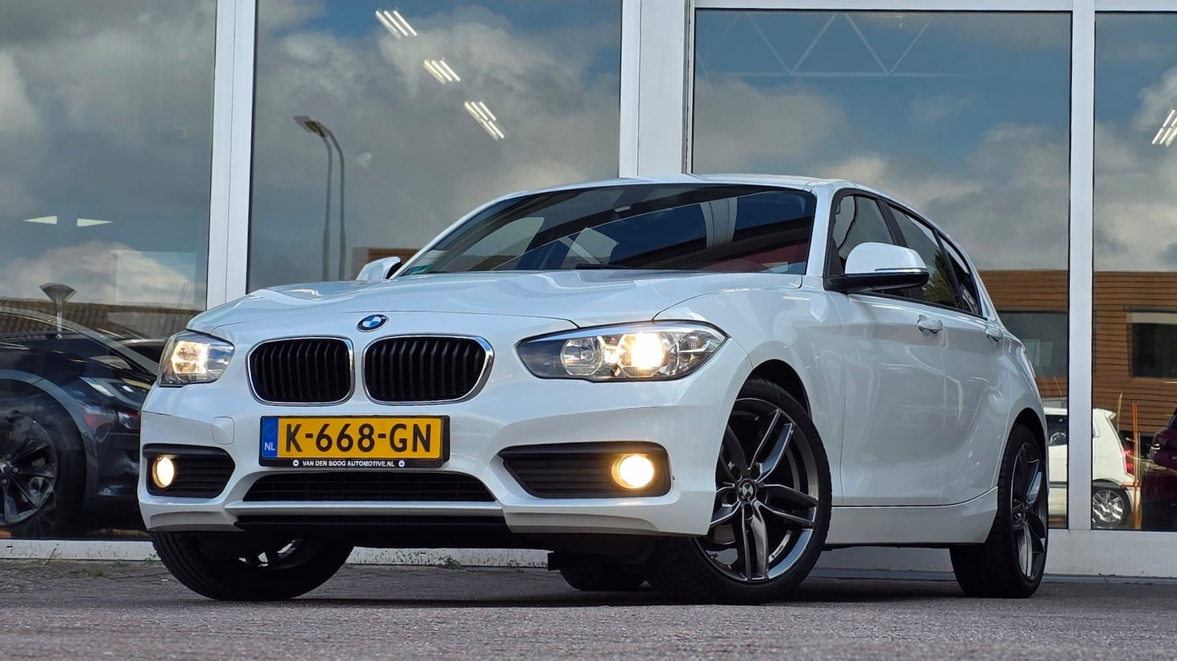 BMW 1-serie - 116i Centennial High Executive Navi 18"LM velgen Mooi! - AutoWereld.nl
