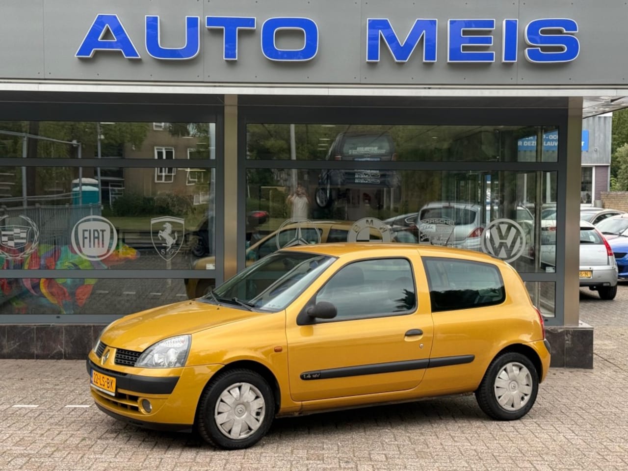 Renault Clio - 1.4-16V Expression Automaat APK 16-07-2026 - AutoWereld.nl