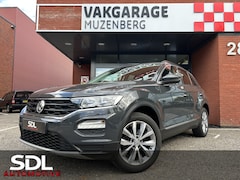 Volkswagen T-Roc - 1.0 TSI Style // TREKHAAK // NAVI // CAMERA // PDC V+A // CLIMA // DIGITAL COCKPIT