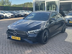 Mercedes-Benz CLA-Klasse - 180 AMG Line / MY2024 / NIEUWSTAAT / Panoramadak / Camera / Leder&Alcantara / 18'' / Sfeer