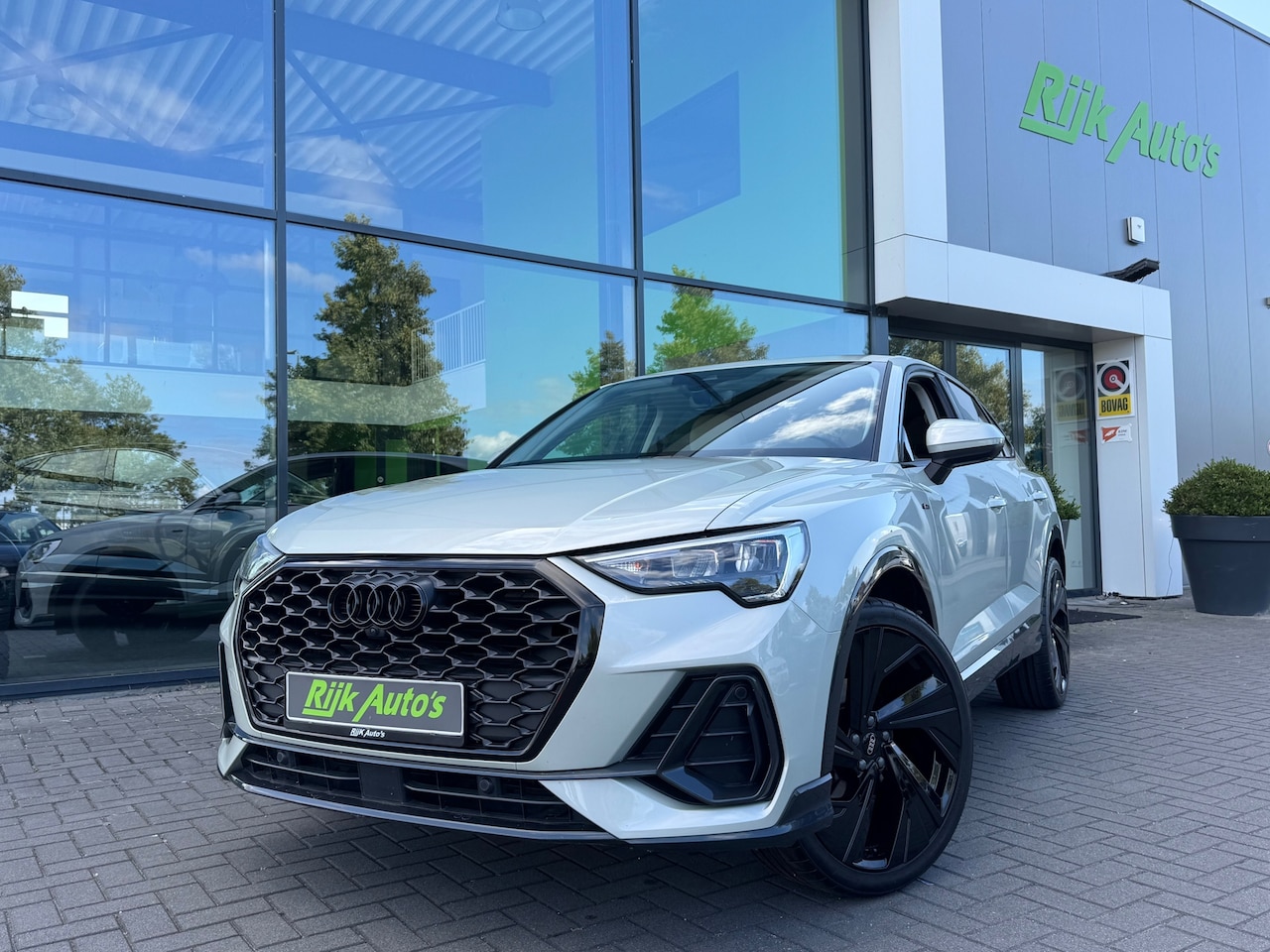 Audi Q3 Sportback - 35 TFSI Pro Line * Leder * Keyless * 360 Camera * Stoelverwarming - AutoWereld.nl
