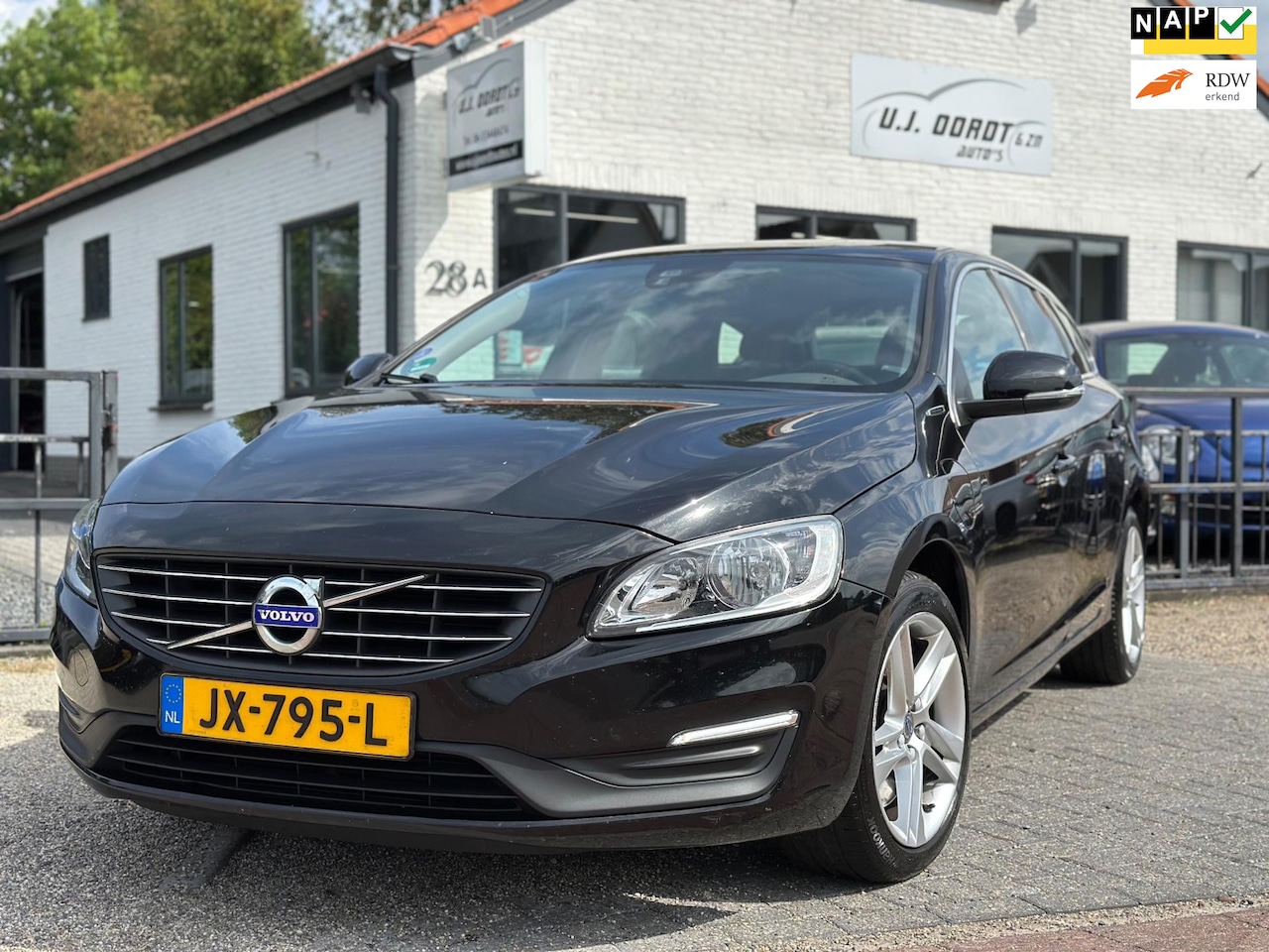 Volvo V60 - 2.4 D5 Twin Engine Lease Edition zeer nette auto ! - AutoWereld.nl