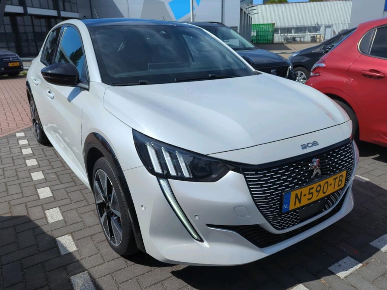 Peugeot e-208 - EV GT Pack 50 kWh - AutoWereld.nl