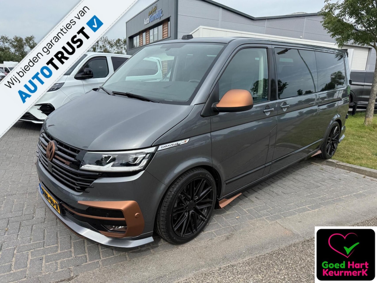 Volkswagen Transporter Caravelle - 2.0 TDI DC Highline 204Pk Caravelle 4- MOTION ABT DC Dubbele Cabine DSG L2H1 DIG. COCKPIT - AutoWereld.nl