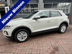 Volkswagen T-Roc - 1.5 TSI 1e eigen 150pk Ascot grijs (krijt kleur)