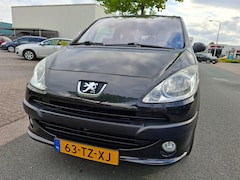 Peugeot 1007 - 1.4 Gentry AIRCO/TREKHAAK/ELEKTRISCHE RAMEN