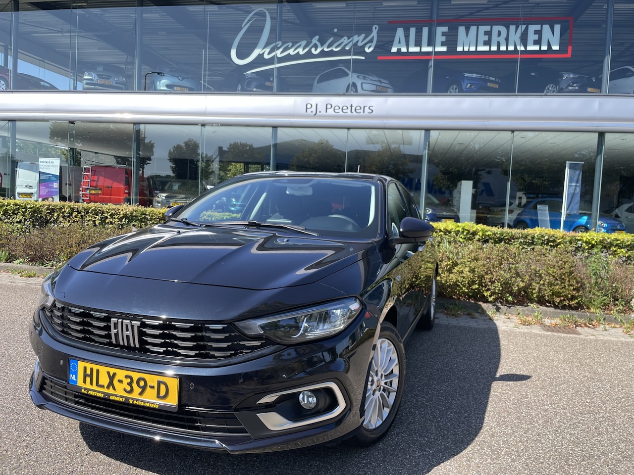 Fiat Tipo - 1.0 Life Airco - Cruise control - achteruitrijcamera - parkeersensoren achter - Navigatie - AutoWereld.nl