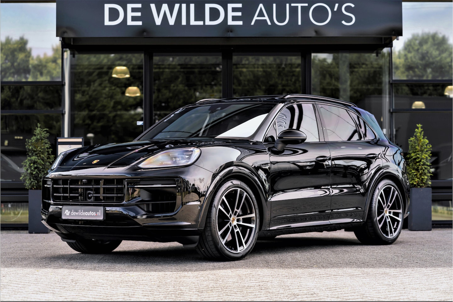 Porsche Cayenne - 3.0 E-Hybrid SportDesign 470pk Burmester Pano 18-weg ACC 360-camera - AutoWereld.nl
