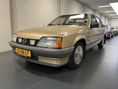 Opel Rekord - 2.0 S Berlina met Taxatie van 15.000, 00
