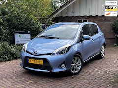 Toyota Yaris - 1.5 Hybrid Dynamic RIJKlaar | Full Option | NAP | Panoramadak | Navi | Camera | Trekhaak |