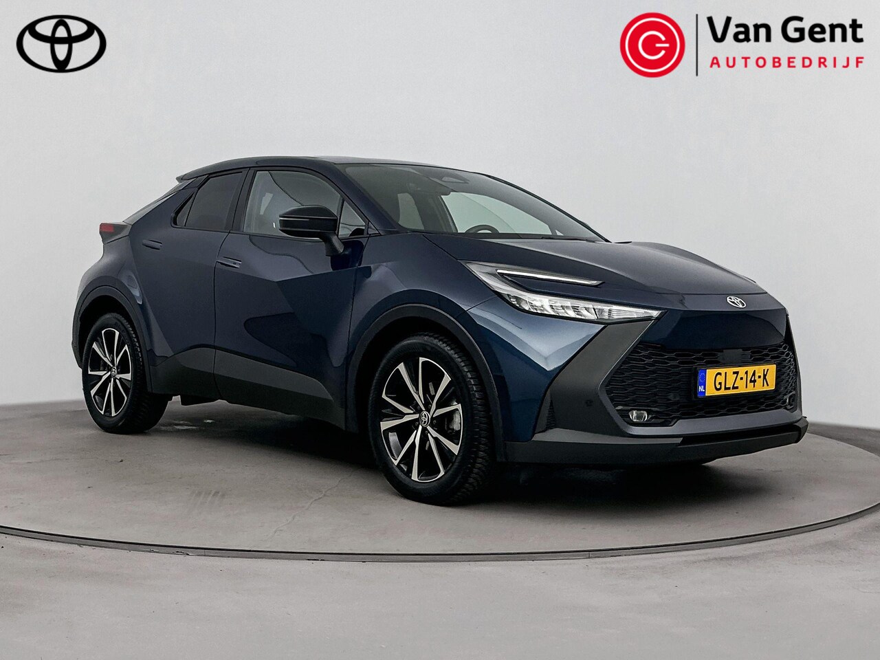 Toyota C-HR - 1.8 Hybrid 140 Dynamic | Navigatie | Dodehoek detectie | Parkeersensoren voor/achter | Ada - AutoWereld.nl