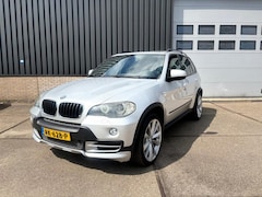 BMW X5 - XDRIVE 3.0D SCHERM/NAVI/CAMERA/APK26/FULLOPTIE/21INCH/M-PAKKET