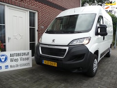 Peugeot Boxer - 330 2.2 BlueHDi 140 L2H2 Premium