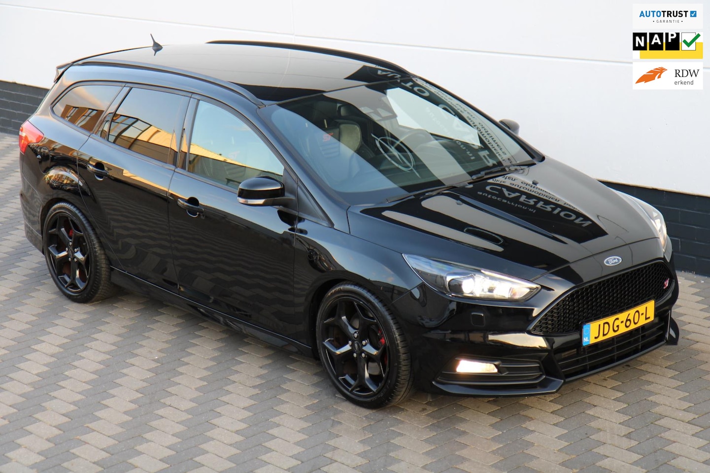 Ford Focus Wagon - 2.0 ST 250 PK zeer luxe en schadevrij uniek - AutoWereld.nl