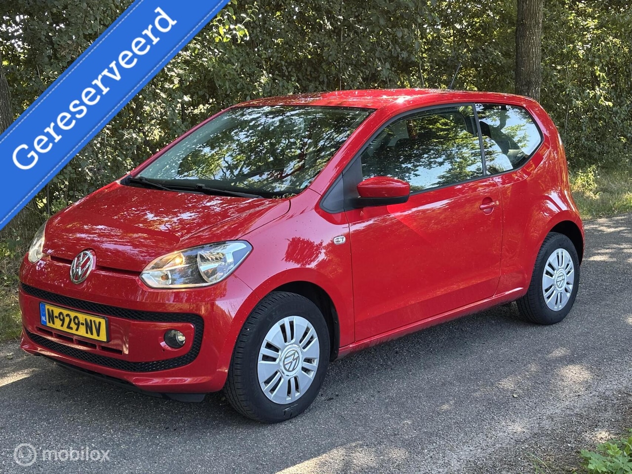 Volkswagen Up! - 1.0 high up! | 2015 | Airco | Cruise | Pdc - AutoWereld.nl