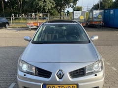 Renault Mégane - 1.6-16V Tech Line