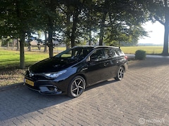 Toyota Auris Touring Sports - 1.8 Hybrid Executive 50th year