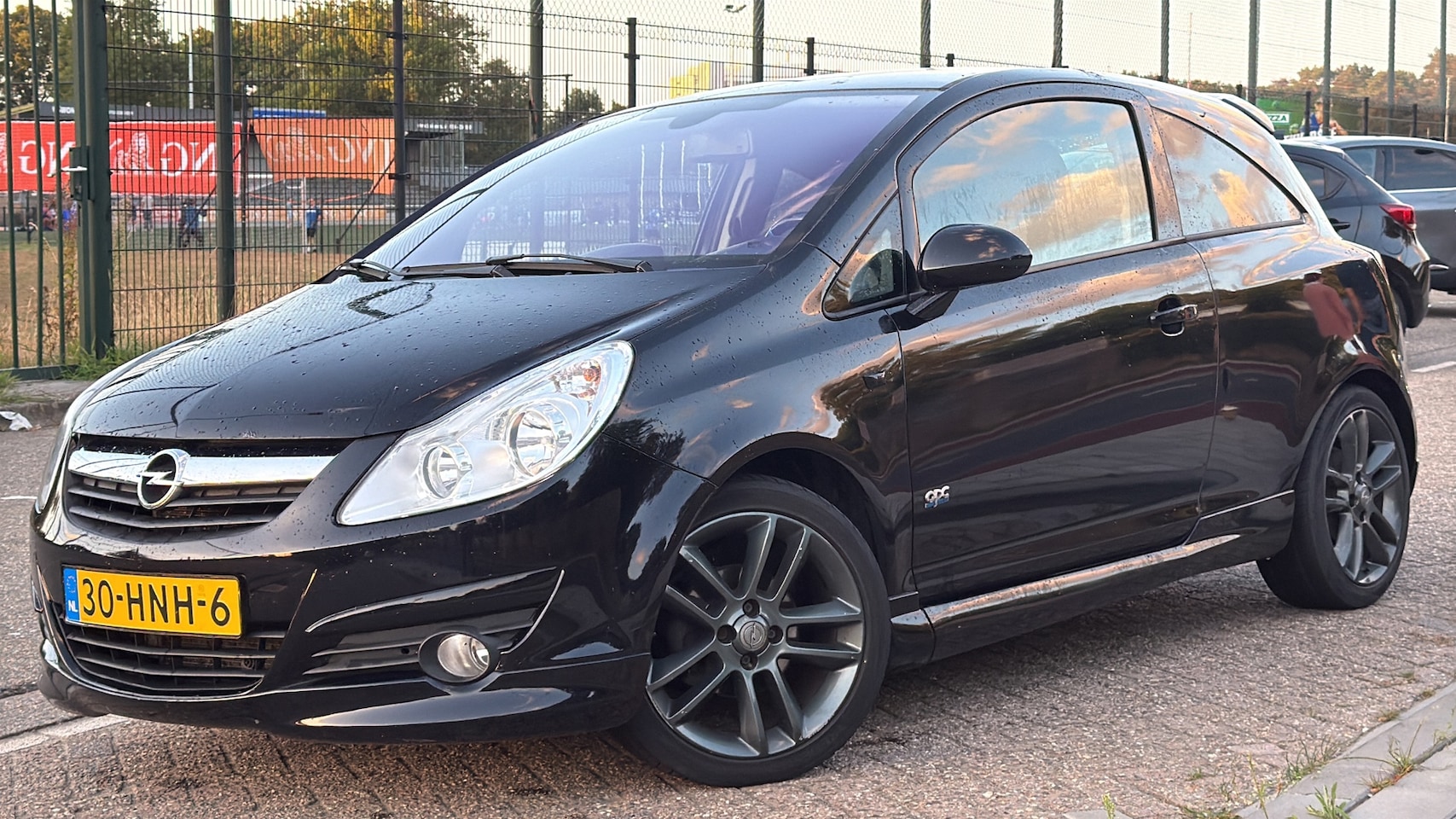 Opel Corsa - 1.4-16V Cosmo OPC LINE AIRCO/APK/NAVI - AutoWereld.nl