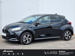 Toyota Yaris - 1.5 Hybrid 115 Teamplayer Dynamic Automaat / tot 10 jaar Garantie / Nieuw / Navigatie via