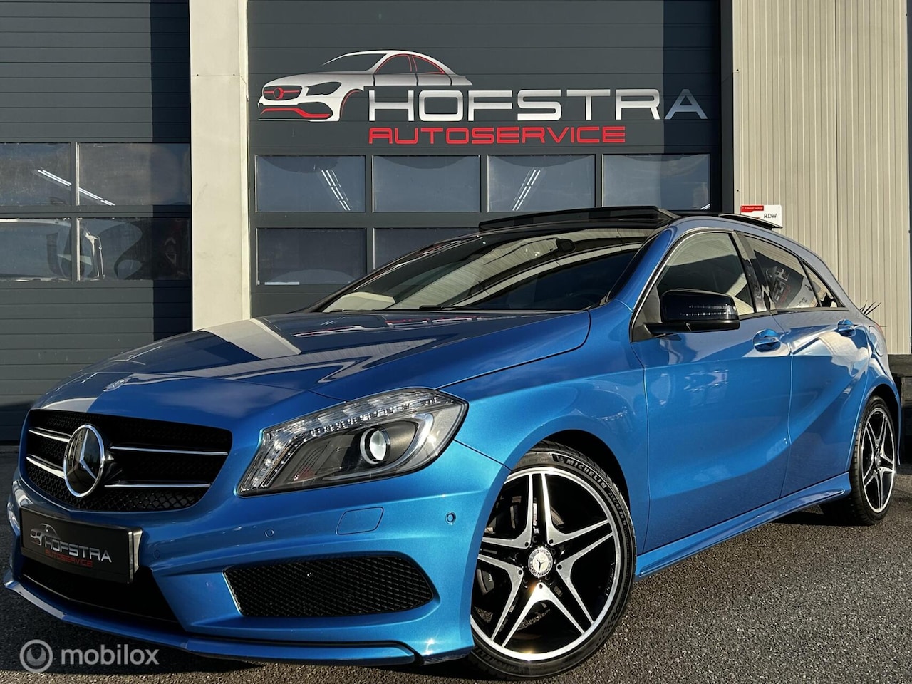 Mercedes-Benz A-klasse - 180 AMG Automaat Pano Navi Xenon Orig NL! - AutoWereld.nl