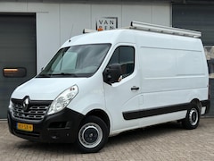 Renault Master - T35 2.3dCi 125pk L2H2 Navi Camera Airco Cruise 3-pers