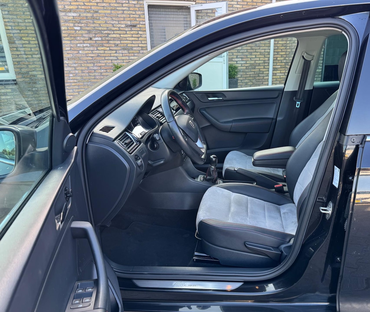 SEAT Toledo - 1.2 TSI FR Bj 2017 luxe uitvoering - AutoWereld.nl