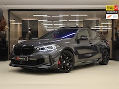 BMW 1-serie - M135i xDrive High Executive M Performance Forged Carbon PANO/Kuip/HEADUP/H&K/BOMVOL